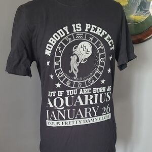 Gildan Black Aquarius Zodiac T-Shirt